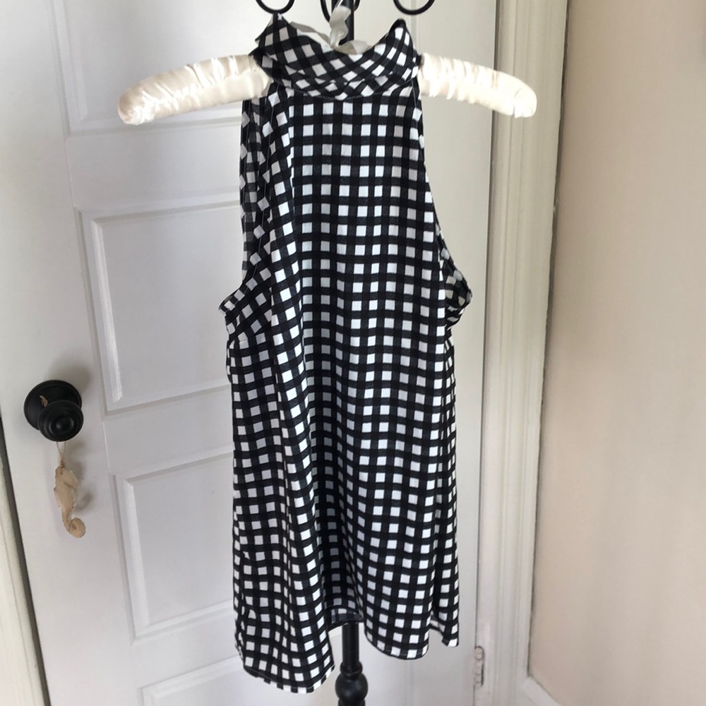 Banana Republic Sleeveless Tie-Neck Top